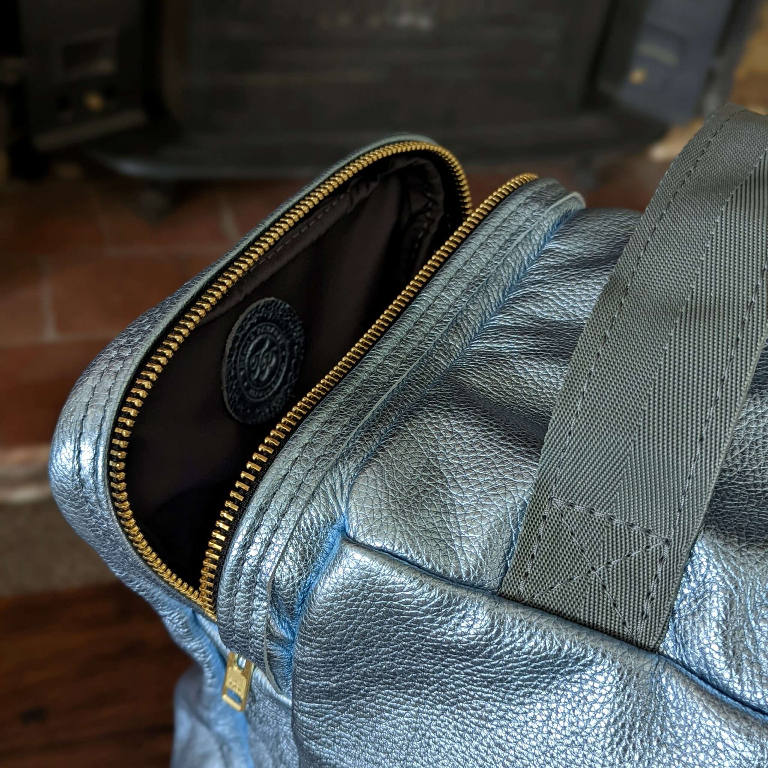 Product 102-1522-3 - Adult Boot Bag - Diamond - Rear Pocket